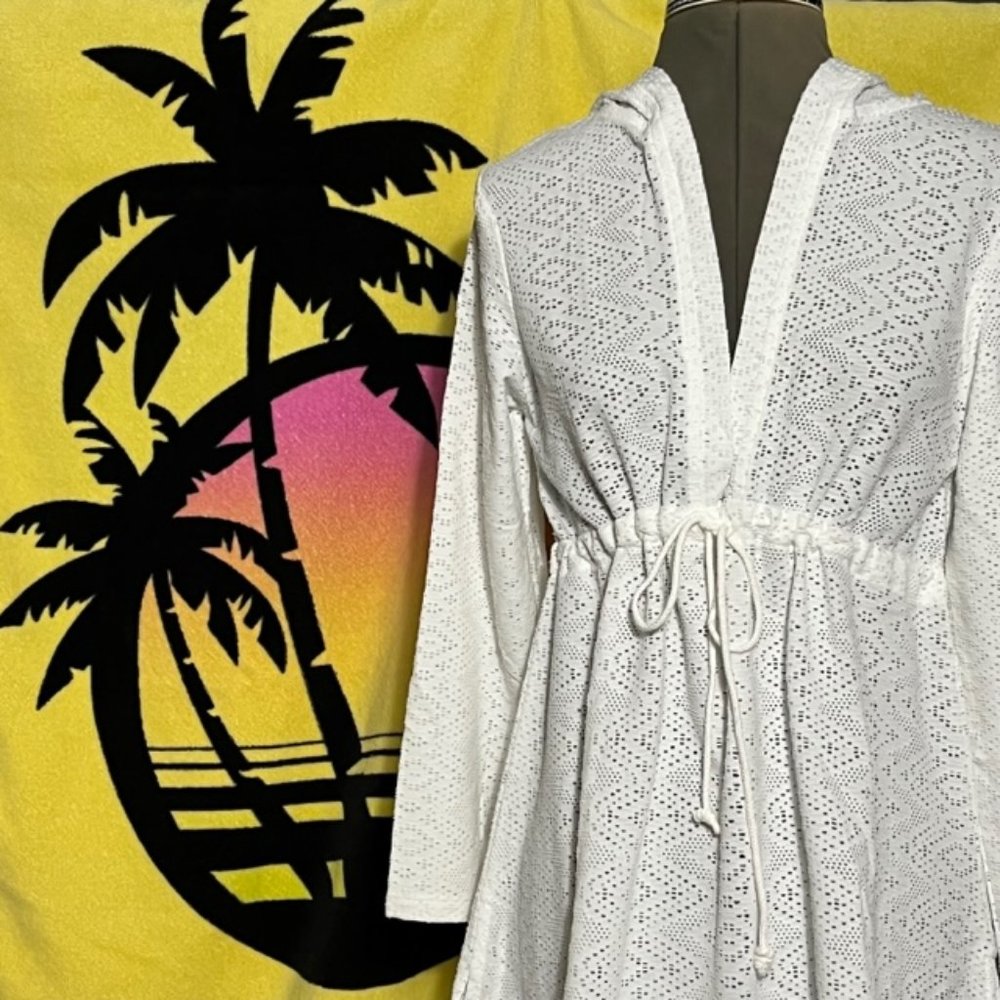 SERENE White Hooded Swimsuit Coverup Size XL NWOT - Picture 5 of 9